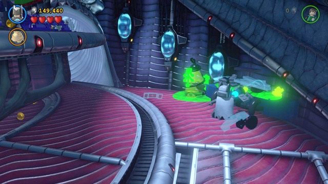 Siódmy minizestaw zdobędziesz niszcząc prawy pojemnik za pomocą kostiumu z sonarem Batmana - Minizestawy | Czaszkoła Przetrwania - sekrety w Lego Batman 3 Poza Gotham - LEGO Batman 3: Poza Gotham - poradnik do gry