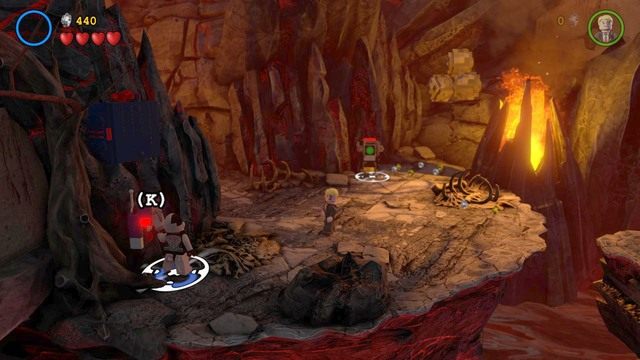 Czerwony klocek możesz zdobyć na początku misji - Adam West / Czerwony klocek | Wyrzuć Ten Gniew - sekrety w Lego Batman 3 - LEGO Batman 3: Poza Gotham - poradnik do gry