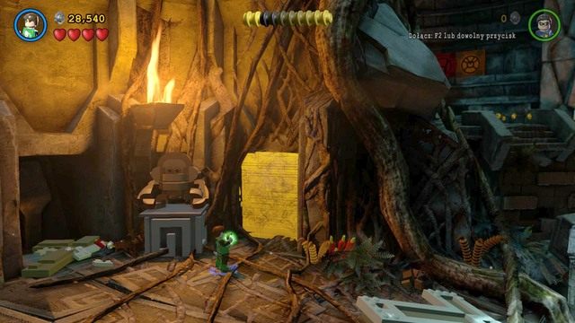 Podczas pobytu w głównej jaskini podleć do lewej strony a znajdziesz złotą ścianę - Minizestawy | Sezon Na Pomarańcze - sekrety w Lego Batman 3 Poza Gotham - LEGO Batman 3: Poza Gotham - poradnik do gry