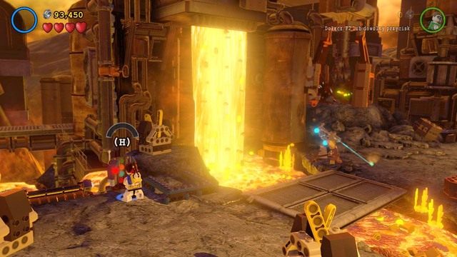 Zaraz na początku misji podejdź do panelu sterowania widocznego na obrazku i zacznij go hakować - Minizestawy | Qwardy Orzech Do Zgryzienia - sekrety w Lego Batman 3 Poza Gotham - LEGO Batman 3: Poza Gotham - poradnik do gry