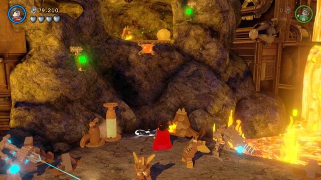 Podejdź do widocznej na obrazku skały i zmień postać na Batmana oraz załóż kostium z czujnikami - Postacie | Qwardy Orzech Do Zgryzienia - sekrety w Lego Batman 3 Poza Gotham - LEGO Batman 3: Poza Gotham - poradnik do gry