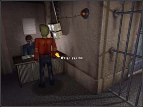 Przed wejściem do środka, włożyłem żyletkę do puszki i wrzuciłem ją na balkon - PARYŻ rok 2011 - część 7 | Strażnik Czasu - Strażnik Czasu - poradnik do gry