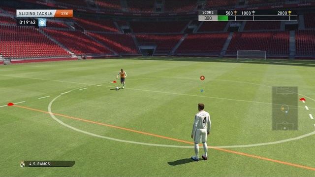 Zadanie polega na wykonaniu jak największej ilości podań górą w wyznaczonym polu w ciągu 30 sekund - Wyzwania o średnim poziomie trudności - Wyzwania treningowe - Pro Evolution Soccer 2015 - poradnik do gry