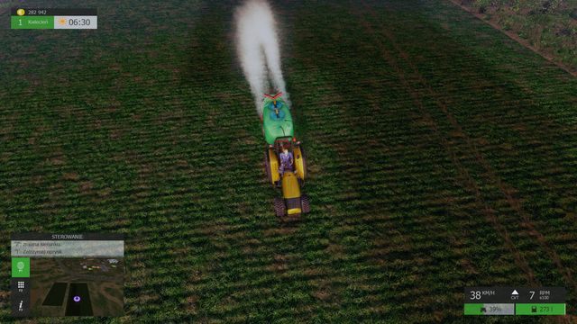 Opryskiwacz ma całkiem spory zasięg, nie musisz więc jechać idealnie prosto. - Sadownictwo | Uprawy w Symulator Farmy 2015 - Symulator Farmy 2015 - poradnik do gry