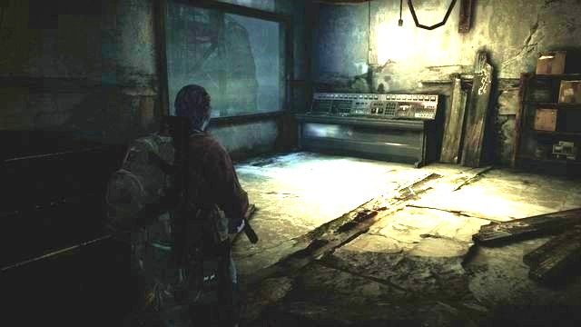 Podejście do urządzenia zakończy epizod pierwszy. - Znajdź inną drogę | Kolonia karna - Barry | Resident Evil Revelations 2 - Resident Evil: Revelations 2 - Kolonia Karna - poradnik do gry