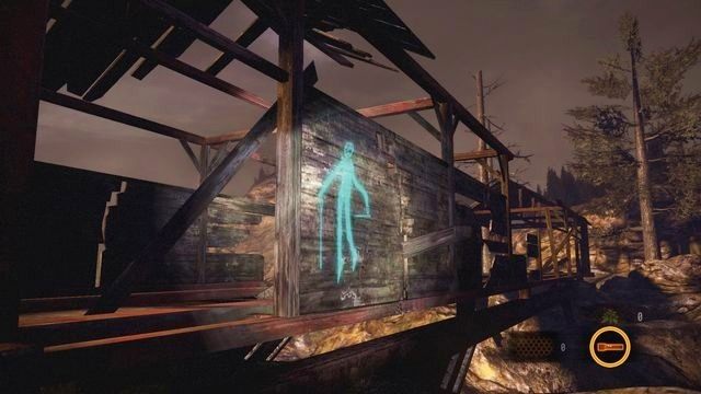 Po przejściu przez most, w końcowej części, podejdź do niego lekko z boku, gdzie na deskach namalowany będzie ostatni rysunek - Rysunki Kafki (Moira) | Rysunki Kafki i Larwy owadów - Resident Evil: Revelations 2 - Kolonia Karna - poradnik do gry