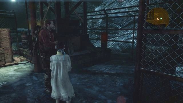 Po uruchomieniu dźwigu w ostatniej części epizodu zwróć uwagę na mgiełkę pod siatką, po prawej stronie - Larwy owadów (Natalia) | Rysunki Kafki i Larwy owadów - Resident Evil: Revelations 2 - Kolonia Karna - poradnik do gry