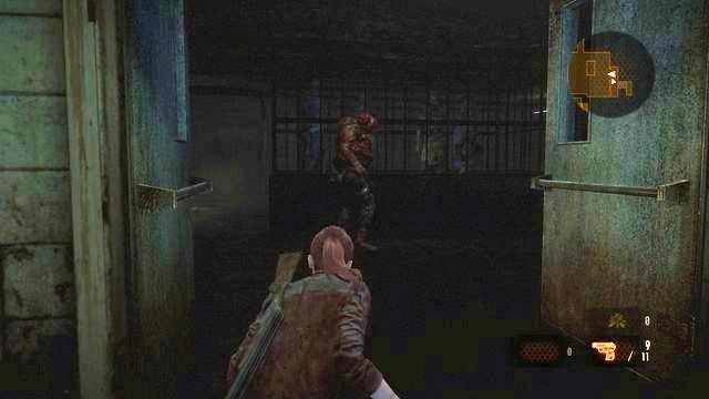 Po otwarciu drzwi szybko zastrzel przeciwnika, aby ten nie podszedł zbyt blisko. - Idź do wieży | Kontemplacja - Claire | Resident Evil Revelations 2 - Resident Evil: Revelations 2 - Kolonia Karna - poradnik do gry