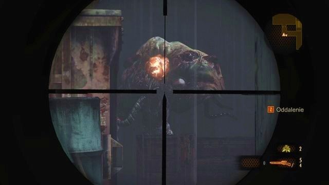 Skorzystanie z karabinu snajperskiego to najlepszy i najszybszy sposób na eliminację wyrośniętego mutanta. - Idź do wieży cz.2 | Kontemplacja - Barry | Resident Evil Revelations 2 - Resident Evil: Revelations 2 - Kolonia Karna - poradnik do gry