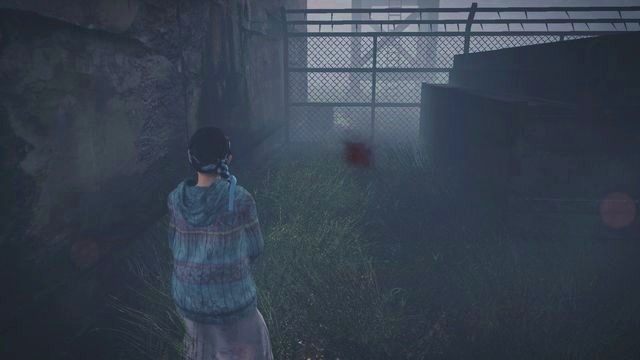 Chwilę po rozpoczęciu rozgrywki wróć się przez budynek za Twoimi plecami w stronę mostu, a następnie podejdź pod siatkę, obchodząc go z lewej strony - Kontemplacja | Larwy owadów (Natalia) | Resident Evil Revelations 2 - Resident Evil: Revelations 2 - Kolonia Karna - poradnik do gry