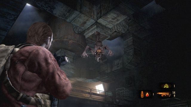 Moment wychylania się z rury stanowi dobrą okazję do oddania kilku celnych trafień w czuły punkt Alex. - Pokonaj Alex | Metamorfoza - Barry | Resident Evil Revelations 2 - Resident Evil: Revelations 2 - Kolonia Karna - poradnik do gry