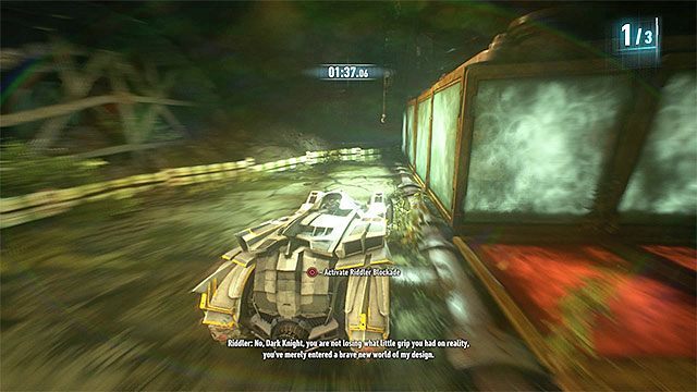 Blokady używaj tylko wtedy gdy nie jedziesz po czerwonych płytach - Czwarta próba Człowieka-Zagadki | Zemsta Człowieka-Zagadki - Batman Arkham Knight - poradnik do gry