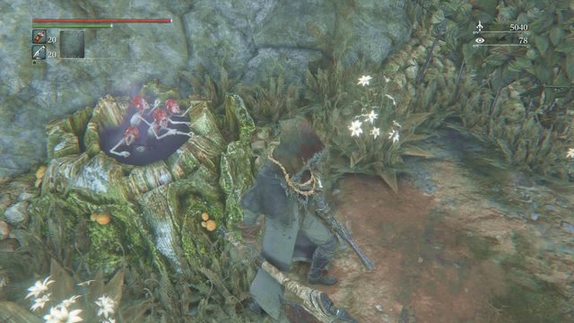 Za domem, w pniu, możesz zmienić wygląd swoich Posłańców. - Sen tropiciela w Bloodborne - Bloodborne - poradnik do gry