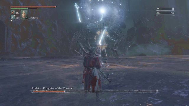 Ataków laserem unikniesz wykonując kila szybko po sobie następujących uskoków, koniecznie w bok. - Ebrietas, Córka Kosmosu | Bossowie w Bloodborne - Bloodborne - poradnik do gry