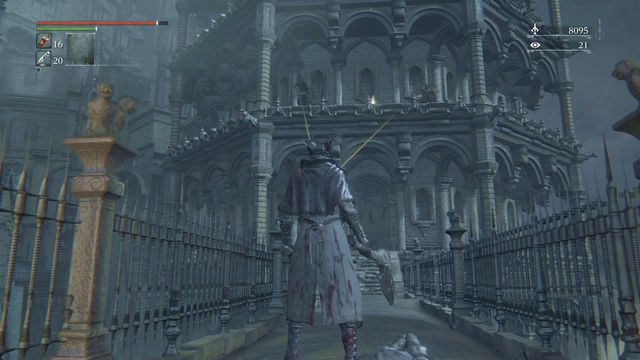 Zaraz po wejściu przyśpiesz, aby nie zostać trafionym przez strzelców z pierwszego poziomu. - Kuźnia Kościoła Uzdrowienia | Opis przejścia Bloodborne - Bloodborne - poradnik do gry