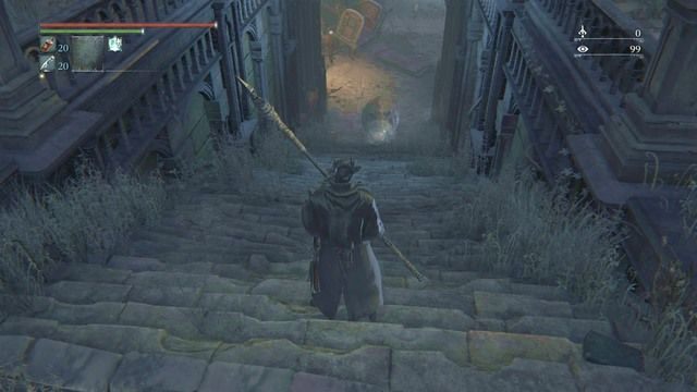 Świnia na schodach przywita Cię szarżą. - Yahargul, Niewidzialna wioska - Podziemne więzienie | Opis przejścia Bloodborne - Bloodborne - poradnik do gry