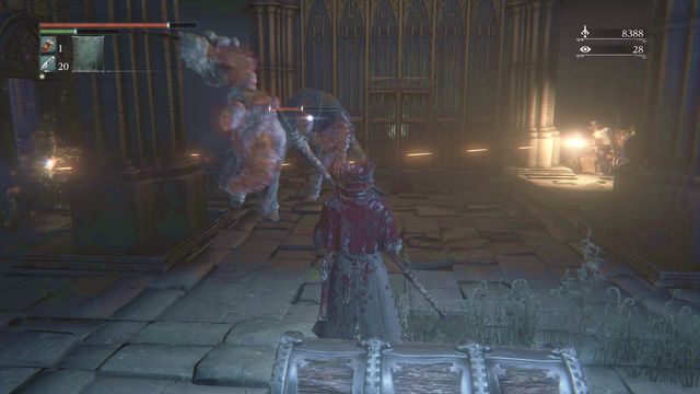 Trzymaj przeciwników na dystans, za filarem możesz schować się przed ostrzałem. - Yahargul, Niewidzialna wioska | Opis przejścia Bloodborne - Bloodborne - poradnik do gry