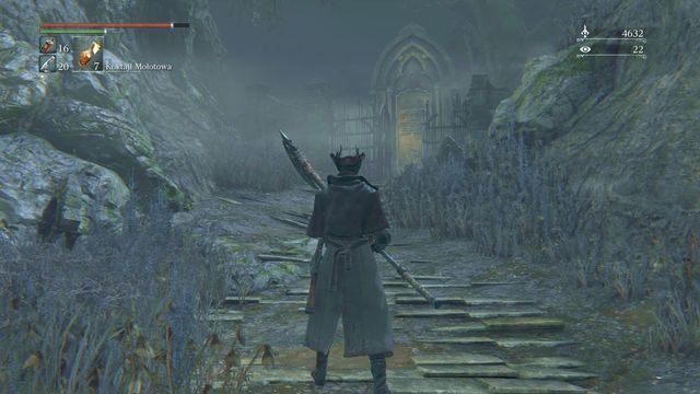Skręcając w prawo, w górę schodów, odblokujesz bramkę. - Zakazany las | Opis przejścia Bloodborne - Bloodborne - poradnik do gry