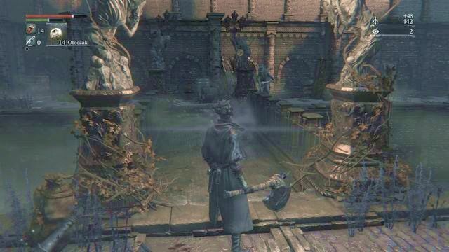 Na górze po obu stronach mostu znajduje się dwóch przeciwników z bronią palną. - Centrum Yharnam - Akwedukt | Opis przejścia Bloodborne - Bloodborne - poradnik do gry