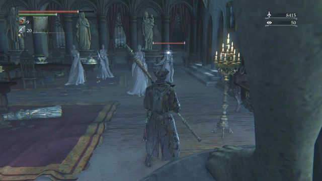 Na środku sali znajduje się sporo zjaw. - Zapomniany Zamek Cainhurst | Opis przejścia Bloodborne - Bloodborne - poradnik do gry