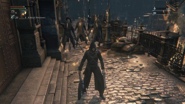 Celnie rzucony koktajl może powalić kilku wrogów naraz. - Porady ogólne w Bloodborne - Bloodborne - poradnik do gry