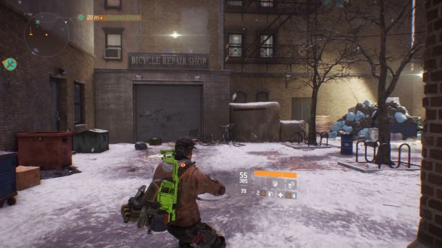 Na wprost widać wspomniany garaż. - Garment District [M7] | Dane wywiadowcze w The Division - The Division - poradnik do gry