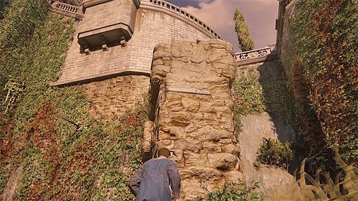 Wdrap się na charakterystyczną kamienną konstrukcję - Uncharted 4 Kres Złodzieja: Rozdział 6 Złodziejska krew - solucja, opis przejścia - Uncharted 4: Kres Złodzieja - poradnik do gry