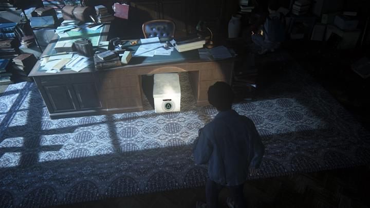 W tym pudełku znajdziesz dokumenty, które poszukujecie - Uncharted 4 Kres Złodzieja: Rozdział 16 Bracia Drakeowie - solucja, opis przejścia - Uncharted 4: Kres Złodzieja - poradnik do gry