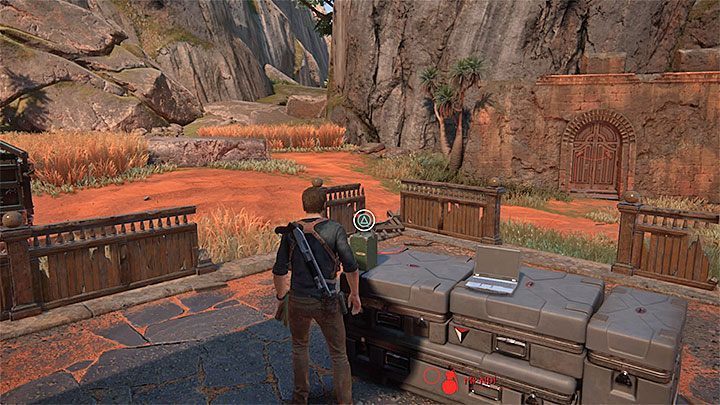 Po wygranej bitwie dokładniej rozejrzyj się po ruinach i zlokalizuj pokazany na obrazku detonator - Uncharted 4 Kres Złodzieja: Dwanaście wież - wszystkie skarby - Uncharted 4: Kres Złodzieja - poradnik do gry