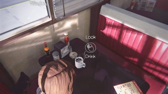 Po wykonaniu tych dwóch zdjęć wejdź do baru i udaj się do toalety - Life is Strange: Out of time, Rozdział 2 - solucja, opis przejścia - Life is Strange - poradnik do gry