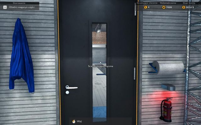 Drzwi do ścieżki diagnostycznej pozwolą nam szybko przetestować zawieszenie oraz hamulce pojazdów - Wirtualna przechadzka po garażu Car Mechanic Simulator 2015 - Car Mechanic Simulator 2015 - poradnik do gry