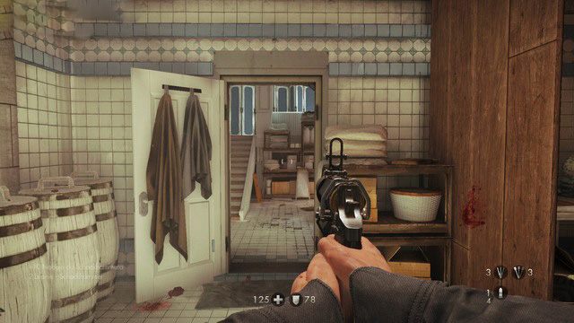 Po wejściu na górę za pomocą rurek, popatrz w dół, a obok ciebie leżeć będzie mapa lokacji - Rozdział 6 - Ruiny | Opis przejścia Wolfenstein The Old Blood - Wolfenstein: The Old Blood - poradnik do gry