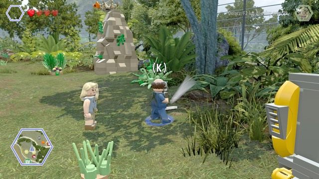 Druga znajduje się obok obiektu LEGO ze złotym klockiem #5 - Terytorium Dilofozaura | Jurassic Park - sekrety - LEGO Jurassic World - poradnik gry