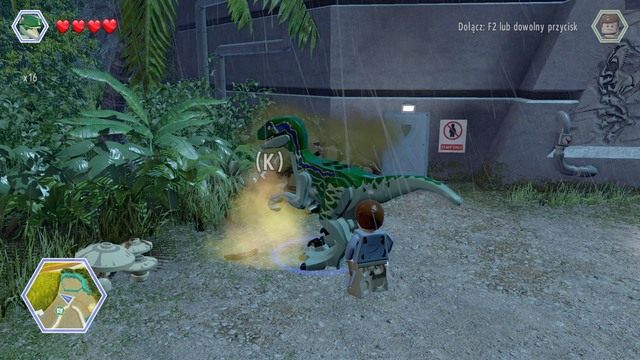 Wydobądź klocek z odchodów jako Ellie po czym zmień postać na raptora i idź za zapachem wyłowionego klocka - Terytorium roślinożerców | Jurassic Park - sekrety - LEGO Jurassic World - poradnik gry