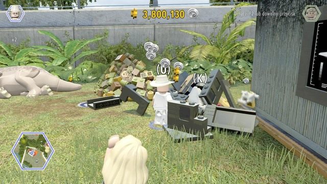 Podejdź do pojemników obok triceratopsa i zniszcz je - Terytorium Triceratopsa | Jurassic Park - sekrety - LEGO Jurassic World - poradnik gry