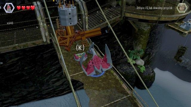 Po użyciu drugiej dźwigni dostań się na pomost drugą postacią - Ptaszarnia na Isla Sorna | Jurassic Park III - sekrety - LEGO Jurassic World - poradnik gry