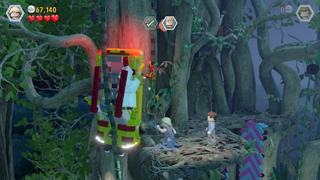 Jako Grant, podejdź do bujnych roślin po prawej stroni i przetnij je za pomocą pazura dinozaura - Utrata mocy | Jurasic Park - opis przejścia - LEGO Jurassic World - poradnik gry