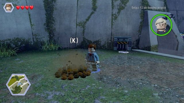 Jako Grant podejdź do kupki ziemi i wykop z nich zaczepy - Przywracanie zasilania | Jurasic Park - opis przejścia - LEGO Jurassic World - poradnik gry
