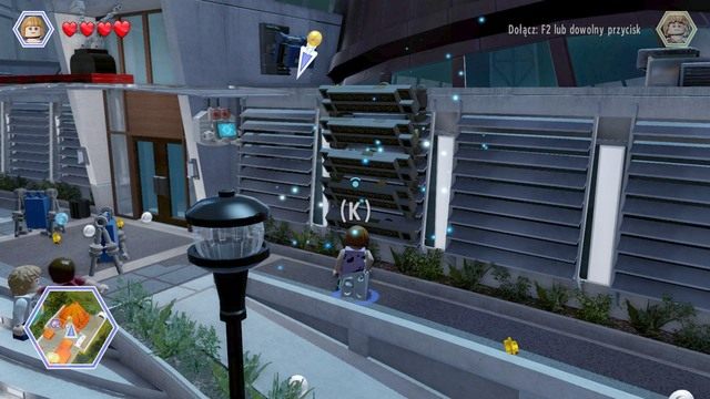 Dostań się do wejścia głównego i zmień postać na Claire - Wielkie starcie | Jurassic World - opis przejścia - LEGO Jurassic World - poradnik gry