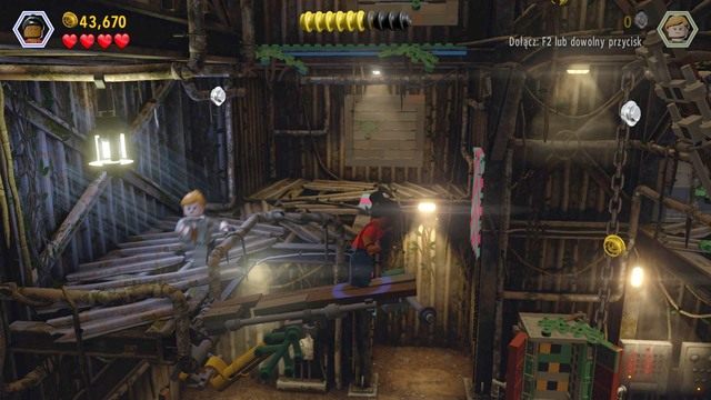 Podejdź na balkonik i zniszcz blokującą kładkę - Centrum komunikacyjne | Jurassic Park The Lost World - opis przejścia - LEGO Jurassic World - poradnik gry