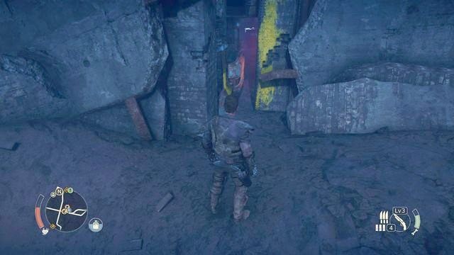 Zamiast niszczyć dobrze opancerzoną bramę możesz użyć sekretnego przejścia, z jej prawej strony. - Wiatr zmian | Misje na Pustkowiach Mad Max - Mad Max - poradnik do gry