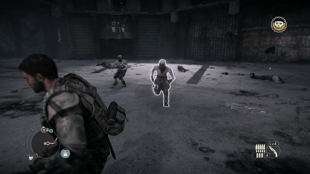 Lecząc się w trakcie walki uważaj na nadbiegających wrogów. - Na piechotę | Walka w Mad Max - Mad Max - poradnik do gry