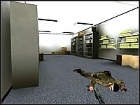 Nie powinno ich być więcej niż trzech, jednak kryjąc się za stanowiskami mogą Cię zaskoczyć - Poradnik do gry - Misja 01 - Hostage Rescue Operation | Suma Wszystkich Strachów - Suma Wszystkich Strachów - poradnik do gry