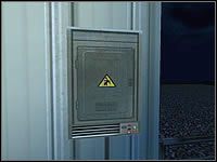 Ruszaj do klatki schodowej i tą właśnie drogą na ostatnie piętro - Poradnik do gry - Misja 01 - Hostage Rescue Operation | Suma Wszystkich Strachów - Suma Wszystkich Strachów - poradnik do gry