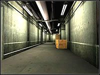 Podjedź do drzwi po lewej i wejdź przez nie do niebieskiego tunelu - Misja 04 - Janus Knife | Suma Wszystkich Strachów - Suma Wszystkich Strachów - poradnik do gry