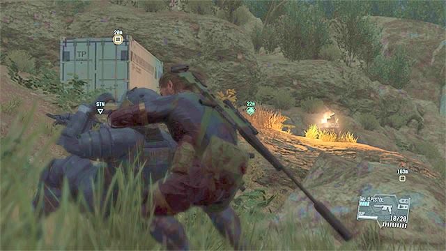 Pozbądź się wrogów rozstawionych w pobliżu kontenerów - Odnalezienie i ekstrakcja dwóch kontenerów | Misja 35 - Cursed Legacy - Metal Gear Solid V: The Phantom Pain - poradnik do gry