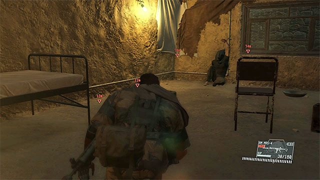 Pomieszczenie z przetrzymywanym Kazuhirą - Uratowanie Kazuhiry Millera | Misja 1 - Phantom Limbs | Solucja MGS V - Metal Gear Solid V: The Phantom Pain - poradnik do gry