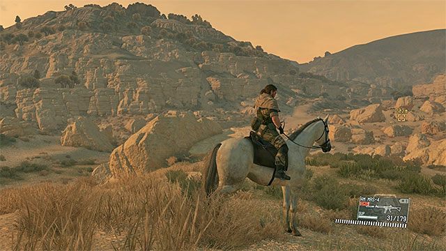 Podróżowanie konno jest bardzo dobrym sposobem na przemierzanie dalekich dystansów - Ogólne porady dotyczące eksploracji | Eksploracja świata gry w MGS V - Metal Gear Solid V: The Phantom Pain - poradnik do gry