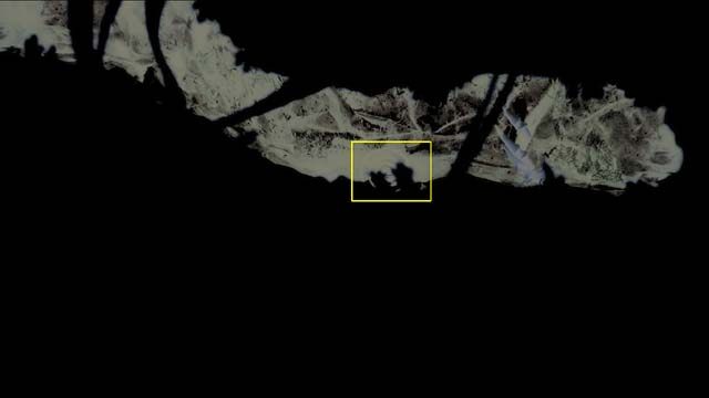 Zaraz na początku trasy połknij leżącą tam kolejną dźwignię (w miejscu tym wiruje pulsująca spirala) - Kolejne piętra wieży | Pierwsza wieża w Armikrog - Armikrog - poradnik do gry