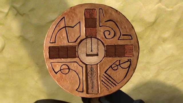 Skoro lewe ramię jest całkowicie puste, przenieś na nie wszystkie trzy blokujące kwadraty z dołu krzyża - Wejście do wieży | Druga wieża w Armikrog - Armikrog - poradnik do gry